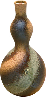 VASE, PORCELAIN, HISAGO GOURD, 12