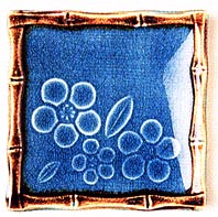 [ PLATE, SQ. (BLUE PLUM W BAMBOO ]