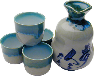 SAKE SET, 4 CUPS, W/CHARACTERS JSWPOMSS001