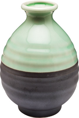 [ SAKE BOTTLE, SPRING GREEN CRAK ]