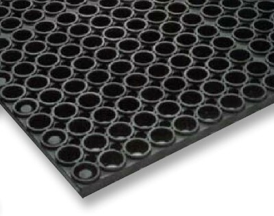 RUBBER  MAT,   3' X 5' X 7/8