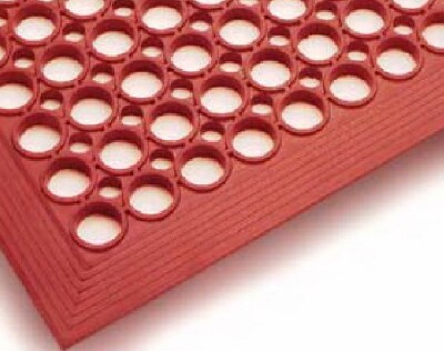 RUBBER  MAT,  3' X 5' X 1/2