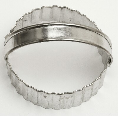 [ COOKIE CUTTER, 2.75