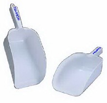 [ SCOOP, PLASTIC, WHITE, 64 OZ.  ]
