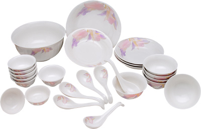 [ TABLEWARE SET, IRIS ORCHID, 26 ]