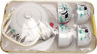 [ TEAPOT & CUP SET,PORCELAIN, PA ]